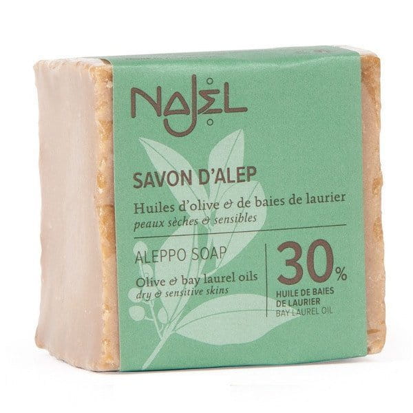 Seife Aleppo mit 30% Lorbeeröl von NAJEL, 185g, zeigt die handgefertigte Seifenform und natürliche Textur.