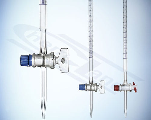Klare Glasbiuret von Warchem, Klasse B, aus transparentem Glas, ideal für chemische Laboreinsätze.
