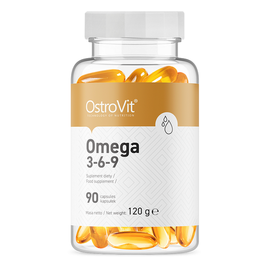 OSTROVIT Omega 3-6-9 Kapseln, Nahaufnahme der 90 Kapseln in einer transparenten Packung, gesundheitsfördernde Nahrungsergänzung