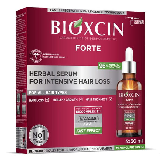 Bioxcin Forte Serum von BIOBLAS, drei Flaschen à 50 ml, mit feinem Serum für gesundes Haarwachstum.