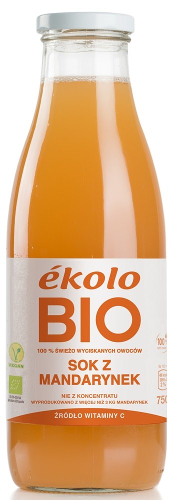 Bio-Mandarinensaft in 750 ml Flasche, natürliche EKOLO-Qualität, frisch gepresst, mit Mandarinen gefüllt.