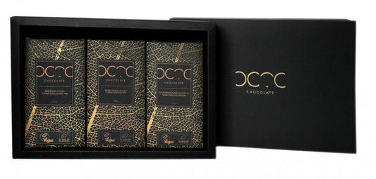 Dreiteiliges schwarzes Geschenkset von COCOA mit überzogenen BIO-Kakaoprodukten, 600 g, elegante Verpackung, ideal zum Verschenken