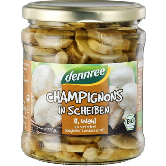 Geschnittene Bio-Champignons in Salzlake von DENNREE, 330 g, in einem Glasbehälter auf weißem Hintergrund.