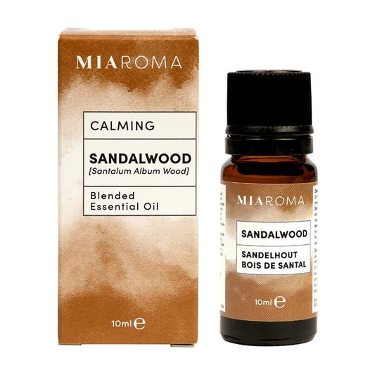 Ätherisches Sandelholzöl von HOLLAND & BARRETT, 10 ml Flasche mit goldenem Verschluss, auf weißem Hintergrund.