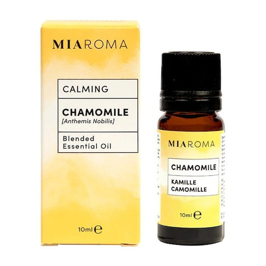 Ätherisches Kamillenöl in 10 ml Flasche von HOLLAND & BARRETT, natürliche Aromatherapie-Öl für Entspannung und Wohlbefinden.