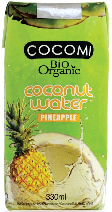 Bio Ananas-Kokoswasser von COCOMI in 330 ml Flasche, zeigt die frische, transparente Flüssigkeit mit Ananas- und Kokosnussaroma