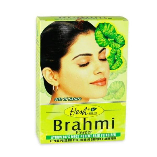 Brahmi HESH Haarmaske in einer weißen Schüssel, mit natürlichen Kräutern, für gesundes, gepflegtes Haar.