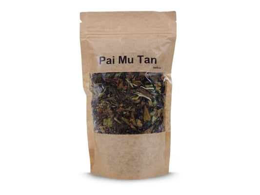 VIVIO Pai Mu Tan Tee 50g, lose grüne Tee-Blätter in einer transparenten Verpackung, für aromatischen grünen Tee.