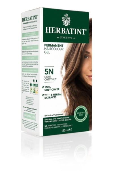 Helle kastanienbraune Gelfarbe von HERBATINT in 150 ml Flasche, cremige Textur, für Haarfärbung.