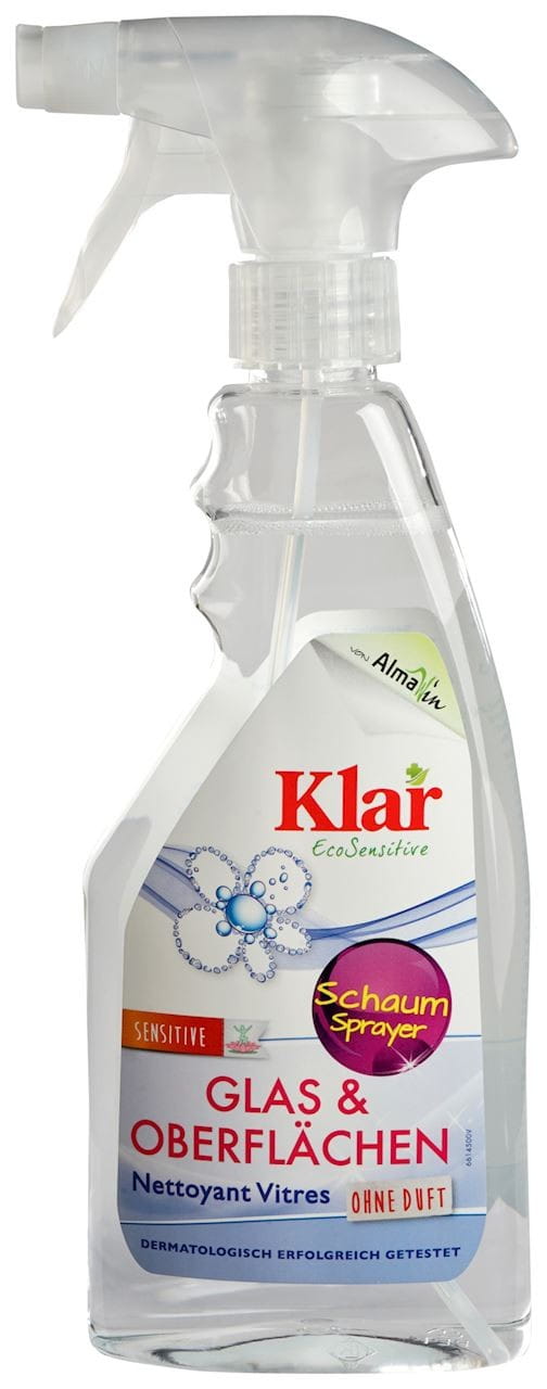 Flaschenglas mit 500 ml Eco Fensterreiniger von KLAR, klare Flüssigkeit in umweltfreundlicher Verpackung