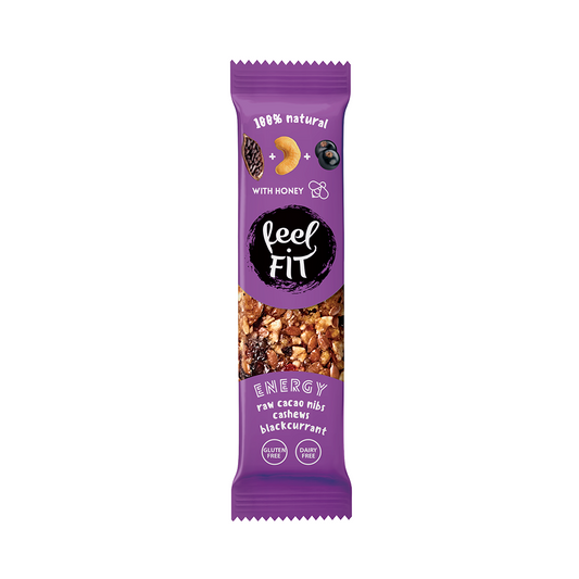 Kakaoriegel von Feel FIT mit Cashewnüssen und schwarzer Johannisbeere, 35 g, schokoladige Süßigkeit in Verpackung