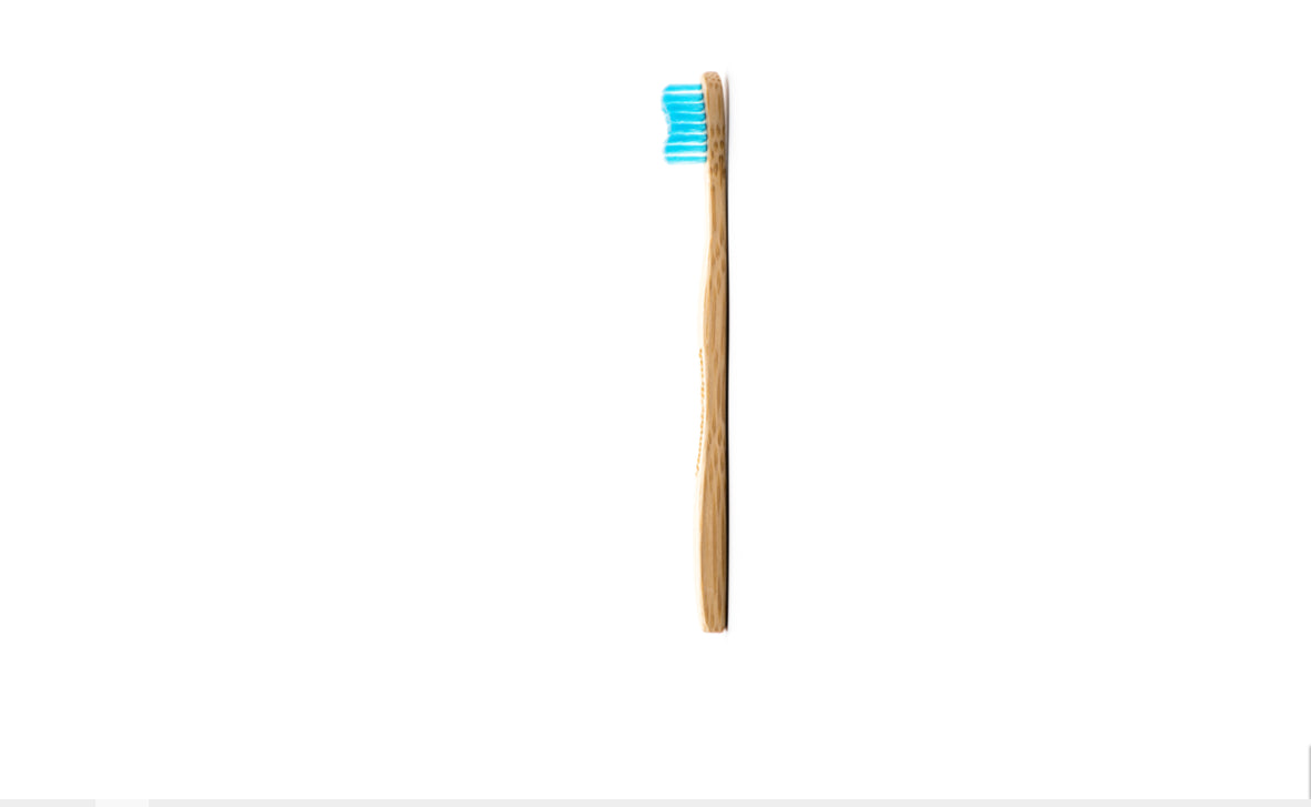 Cepillo de bamb� para beb� HUMBLE azul suave