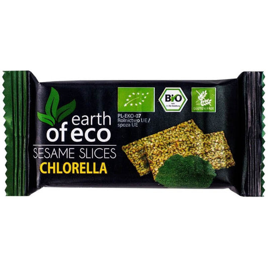 Bio glutenfreier Sesam mit Chlorella von EARTH OF ECO, 18 g, Nahaufnahme der Sesamsamen mit grüner Chlorella.